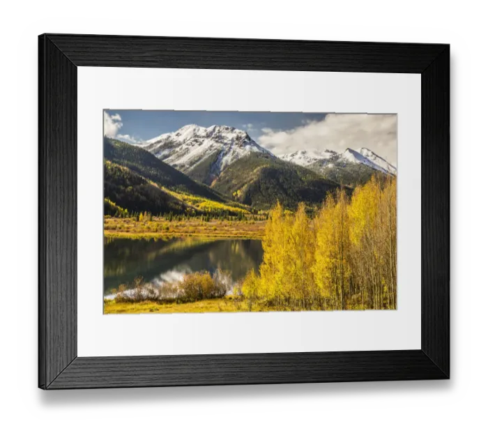 Framed Print : Mountain reflections in Crystal Lake, Rocky Mountain National Park, Colorado, USA Framed Print : Mountain reflections in Crystal Lake, Rocky Mountain National Park, Colorado, USA