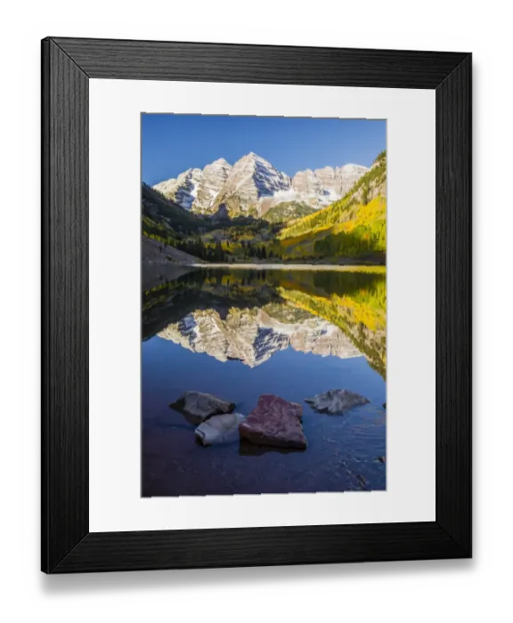 Framed Print : Mountain lake reflections in autumn sunrise, Maroon Bells, Colorado, USA Framed Print : Mountain lake reflections in autumn sunrise, Maroon Bells, Colorado, USA