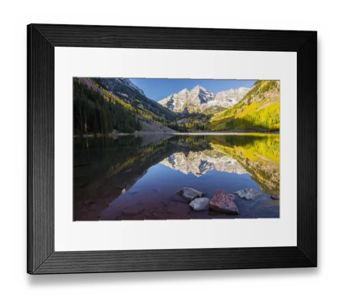 Framed Print : Mountain lake reflections in autumn sunrise, Maroon Bells, Colorado, USA Framed Print : Mountain lake reflections in autumn sunrise, Maroon Bells, Colorado, USA