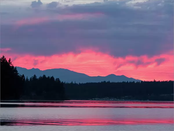 Sunset, Port Orchard Narrows, Olympic Mountains, Puget Sound, Washington State, USA