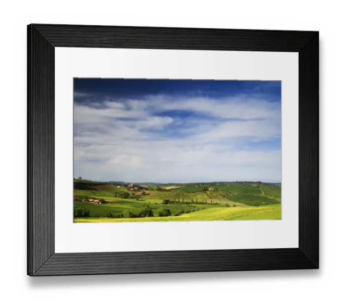Framed Print : Villas in Tuscan landscape, Tuscany, Italy Framed Print : Villas in Tuscan landscape, Tuscany, Italy