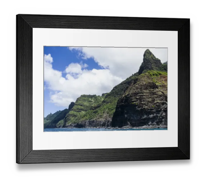 Framed Print : Majestic views of extreme terrain along the Na Pali Coast, Kauai, Hawaii, USA Framed Print : Majestic views of extreme terrain along the Na Pali Coast, Kauai, Hawaii, USA