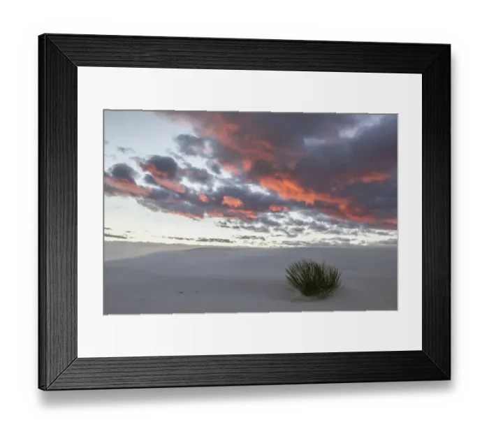 Framed Print : Clouds lit by sunrise over White Sands National Monument, New Mexico, USA Framed Print : Clouds lit by sunrise over White Sands National Monument, New Mexico, USA
