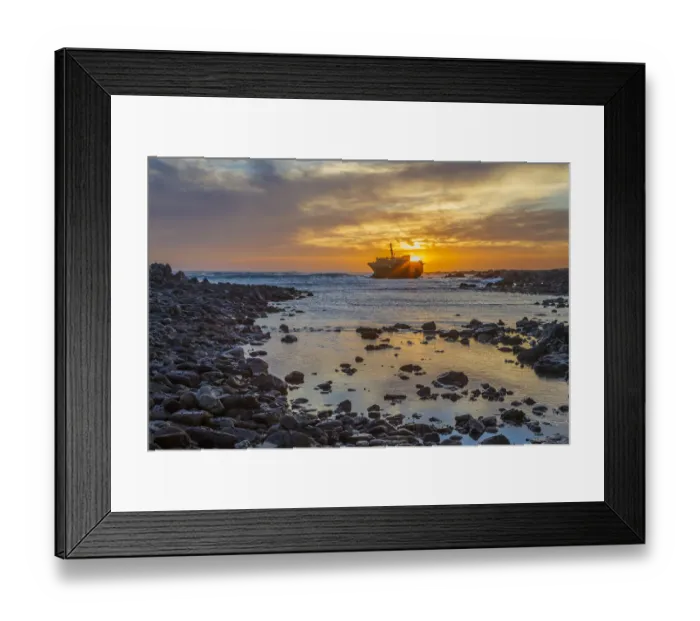 Framed Print : Wreck of the Meisho Maru 38 Framed Print : Wreck of the Meisho Maru 38