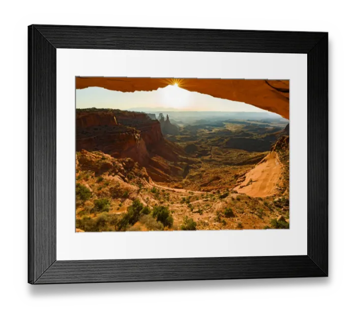 Framed Print : Mesa Arch at sunrise, Canyonlands National Park, Moab, Utah, USA Framed Print : Mesa Arch at sunrise, Canyonlands National Park, Moab, Utah, USA
