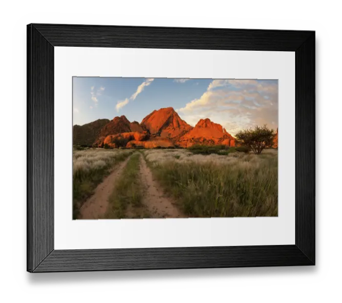 Framed Print : The Glowing Red Granite Rock Formations of Spitzkoppe at Sunset in the Erongo Region, Namibia Framed Print : The Glowing Red Granite Rock Formations of Spitzkoppe at Sunset in the Erongo Region, Namibia