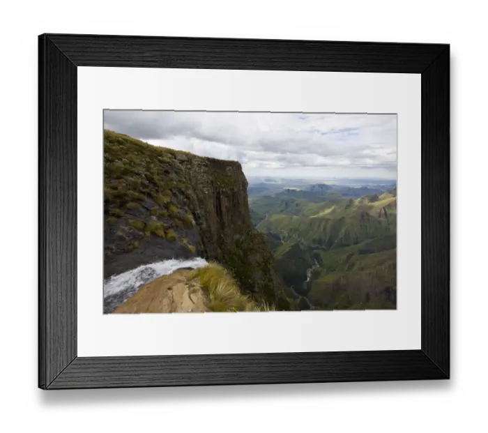 Framed Print : The scenic Thugela Falls, Amphitheater hiking trail, Royal Natal National Park, KwaZulu-Natal, South Africa Framed Print : The scenic Thugela Falls, Amphitheater hiking trail, Royal Natal National Park, KwaZulu-Natal, South Africa