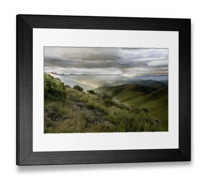 Framed Print : The scenic Amphitheater hiking trail, Royal Natal National Park, KwaZulu-Natal, South Africa Framed Print : The scenic Amphitheater hiking trail, Royal Natal National Park, KwaZulu-Natal, South Africa