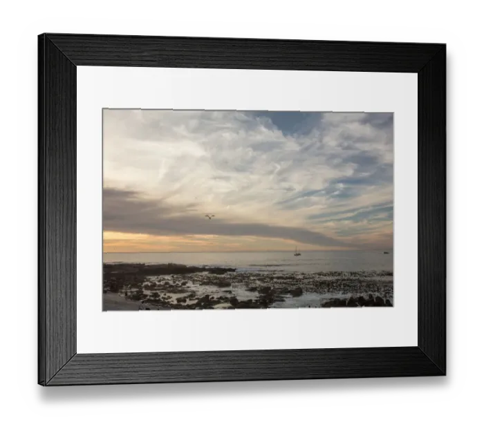 Framed Print : Wide shot of shoreline, Cape Town, Western Cape, South Africa