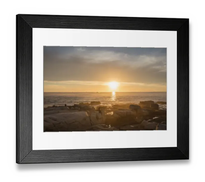 Framed Print : Wide shot of the sunset in Cape Town, Western Cape, South Africa Framed Print : Wide shot of the sunset in Cape Town, Western Cape, South Africa