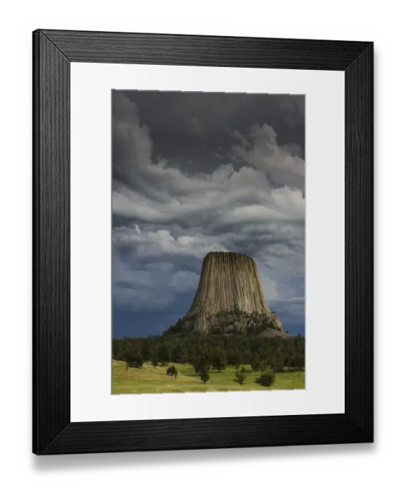 Framed Print : Columnar basalt formation and approaching thunderstorm, Devils Tower National Monument, Wyoming, USA Framed Print : Columnar basalt formation and approaching thunderstorm, Devils Tower National Monument, Wyoming, USA
