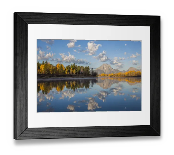 Framed Print : Mt. Moran reflecting in Snake River in autumn, Grand Teton National Park, Wyoming, USA Framed Print : Mt. Moran reflecting in Snake River in autumn, Grand Teton National Park, Wyoming, USA