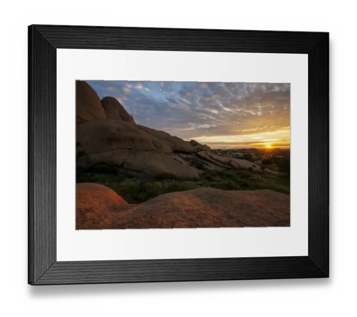 Framed Print : Beautiful Sunrise over the red granite rocks of Spitzkoppe in the Erongo Region of Namibia Framed Print : Beautiful Sunrise over the red granite rocks of Spitzkoppe in the Erongo Region of Namibia