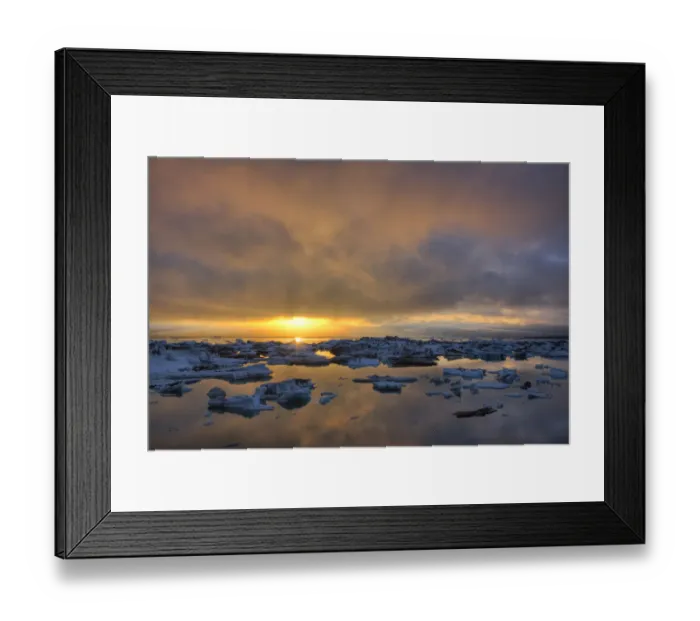 Framed Print : Sunset over Jokulsarlon Glacier Lagoon, Iceland Framed Print : Sunset over Jokulsarlon Glacier Lagoon, Iceland