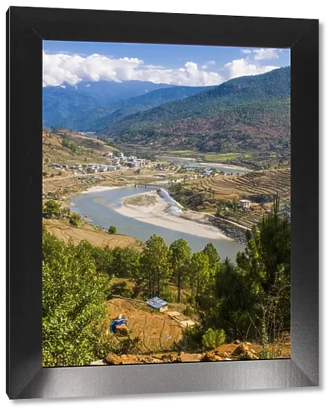 Puna Tsang Chu river running through Punakha, Bhutan