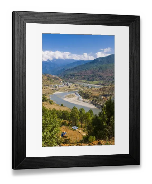 Framed Print : Puna Tsang Chu river running through Punakha, Bhutan Framed Print : Puna Tsang Chu river running through Punakha, Bhutan