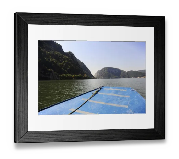 Framed Print : Color Image, Colour Image, Photography, No People, Horizontal, Outdoors, Day, Copy Space Framed Print : Color Image, Colour Image, Photography, No People, Horizontal, Outdoors, Day, Copy Space