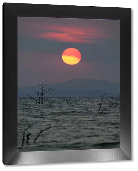 color image, colour image, dusk, horizon over water, lake, lake kariba, landscape