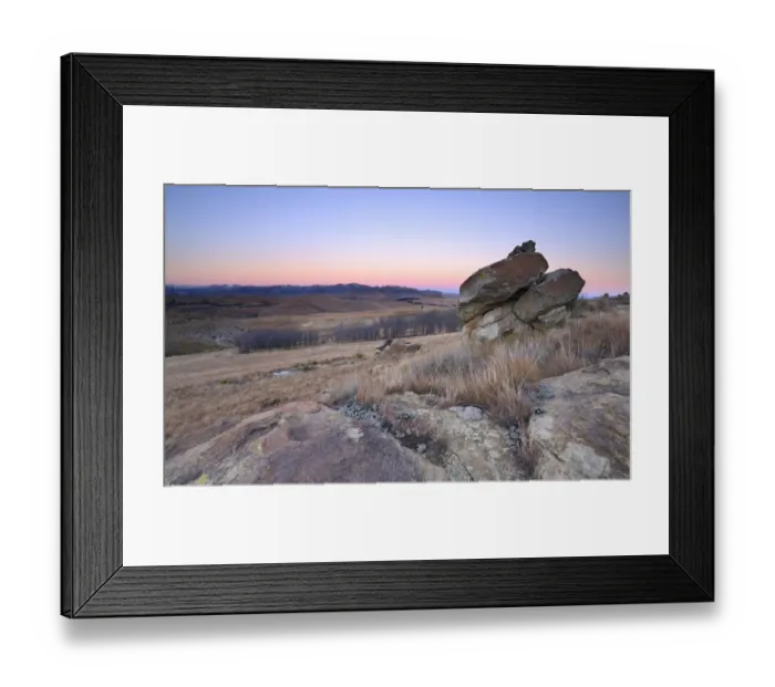 Framed Print : Sandstone rock formation with twilight horizon, Barkly East, Eastern Cape, South Africa
