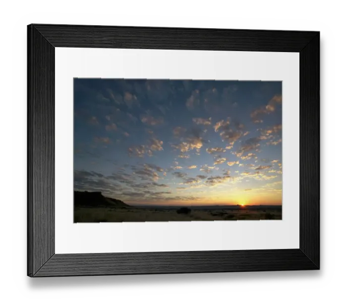 Framed Print : Sun setting on Horizon in a Bushveld Scene Framed Print : Sun setting on Horizon in a Bushveld Scene
