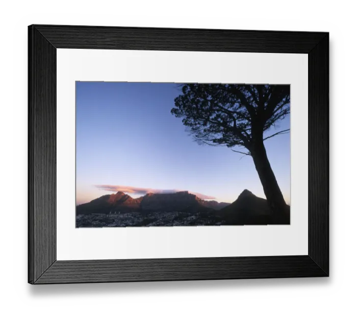 Framed Print : Scenic View of Table Mountain and Lions Head at Dawn Framed Print : Scenic View of Table Mountain and Lions Head at Dawn