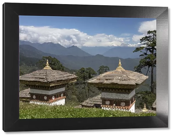 Druk wangyal chorten, Dorcha La Pass, Bhutan