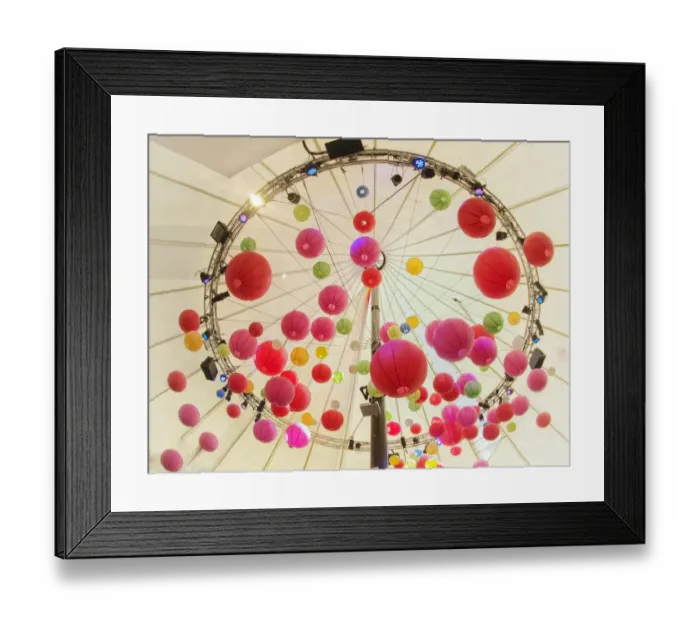 Framed Print : Manchester, balls of decoration Framed Print : Manchester, balls of decoration