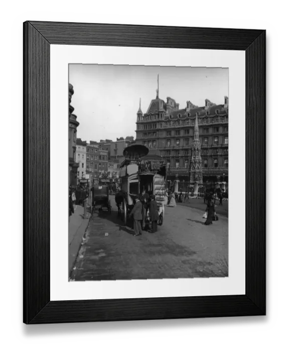 Framed Print : London Omnibus Framed Print : London Omnibus