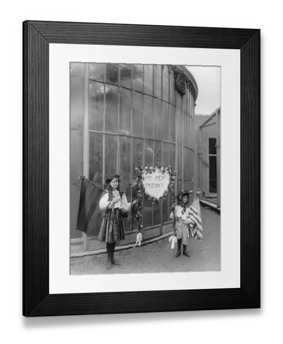 Framed Print : Regents Park Gardens Framed Print : Regents Park Gardens