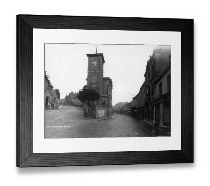 Framed Print : Torquay Town Hall
