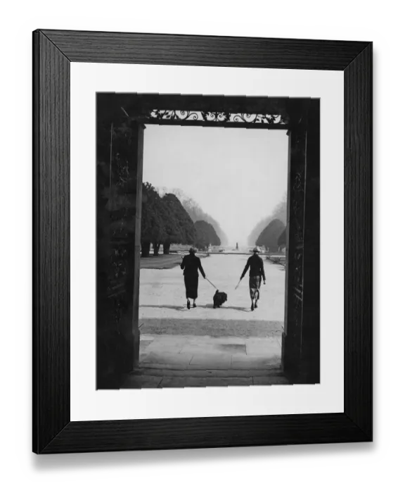 Framed Print : Hampton Court Palace Framed Print : Hampton Court Palace