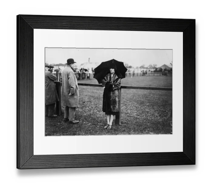 Framed Print : Race Coat. 5th November 1925: Mrs M Prioleau wearing a leopardskin coat Framed Print : Race Coat. 5th November 1925: Mrs M Prioleau wearing a leopardskin coat