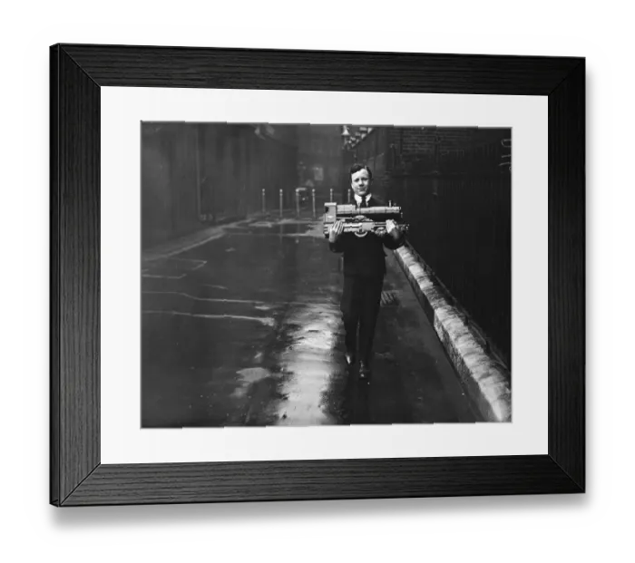 Framed Print : Model Man. 17th April 1928: An exhibitor arriving at Kingsway Hall for Framed Print : Model Man. 17th April 1928: An exhibitor arriving at Kingsway Hall for