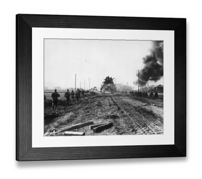 Framed Print : British Enter Chonju Framed Print : British Enter Chonju