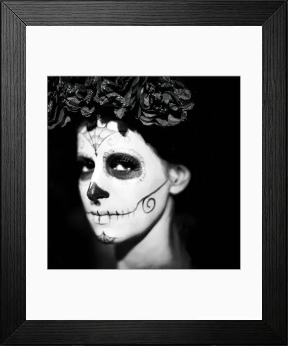 Framed Print : Portrait woman Framed Print : Portrait woman