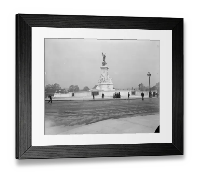 Framed Print : Victoria Memorial Framed Print : Victoria Memorial