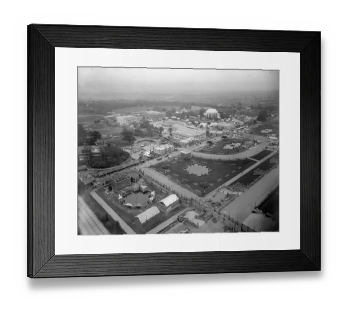 Framed Print : Empire Festival Framed Print : Empire Festival