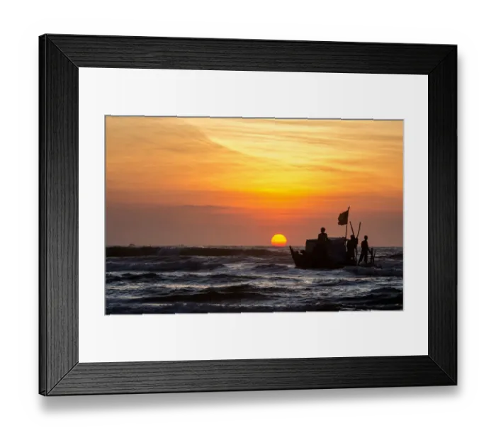 Framed Print : Fishermen, beach, wave, sun Framed Print : Fishermen, beach, wave, sun