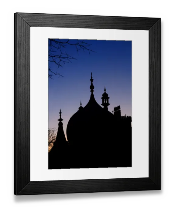 Framed Print : Silhouette Brighton Pavilion Framed Print : Silhouette Brighton Pavilion