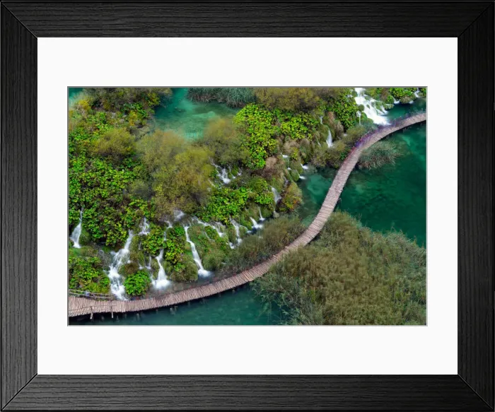 Framed Print : Color of Plitvice National Park in autumn season, Croatia Framed Print : Color of Plitvice National Park in autumn season, Croatia
