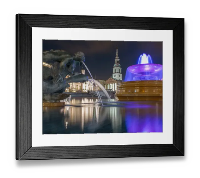 Framed Print : Trafalgar Square and St Martin in the Fields Framed Print : Trafalgar Square and St Martin in the Fields