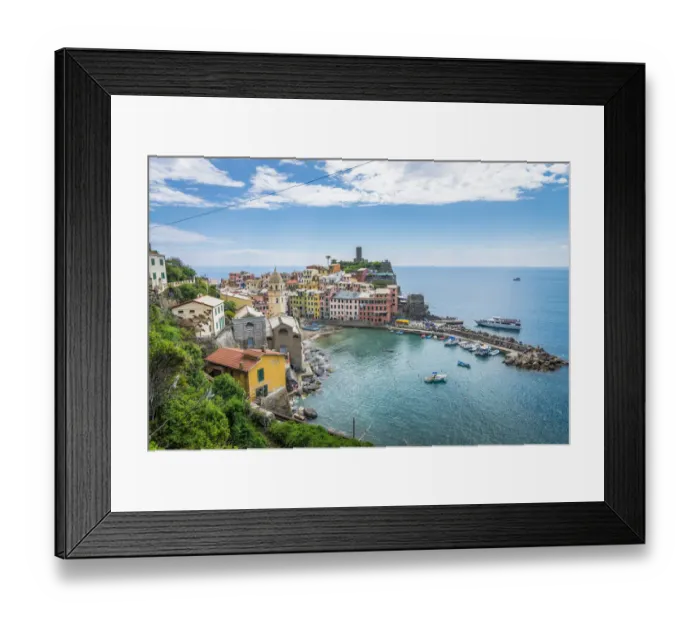 Framed Print : The village of Vernazza in Cinque Terre Framed Print : The village of Vernazza in Cinque Terre