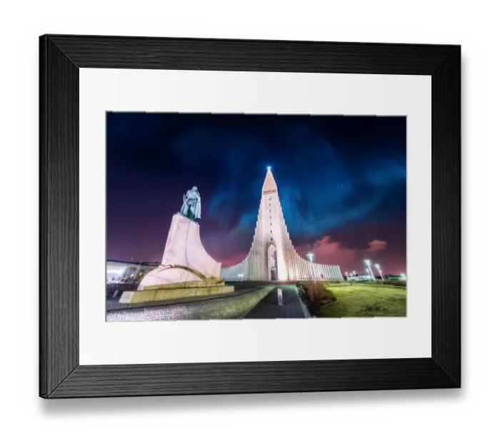 Framed Print : aurora borealis display over famous Hallgrimskirkja church, reykjavik, Iceland Framed Print : aurora borealis display over famous Hallgrimskirkja church, reykjavik, Iceland
