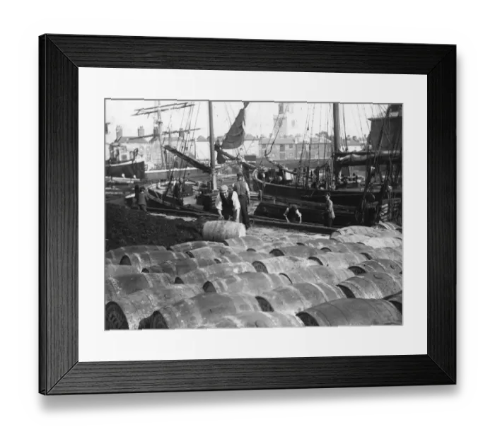 Framed Print : Portsmouth Docks Framed Print : Portsmouth Docks