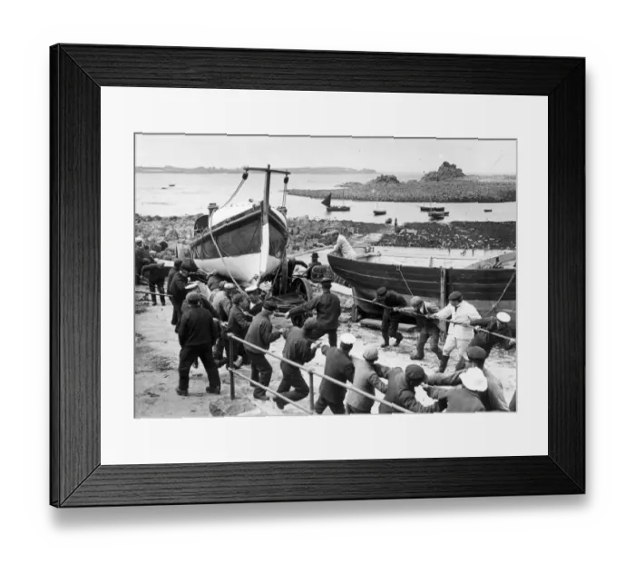 Framed Print : Lifeboat Pull Framed Print : Lifeboat Pull