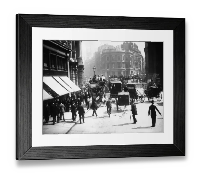Framed Print : London Traffic