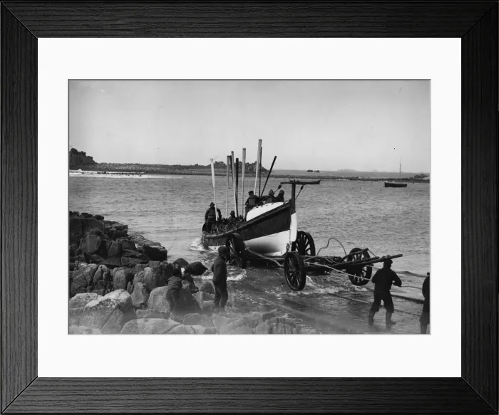 Framed Print : Lifeboat Launch