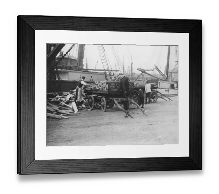 Framed Print : Portsmouth Docks Framed Print : Portsmouth Docks