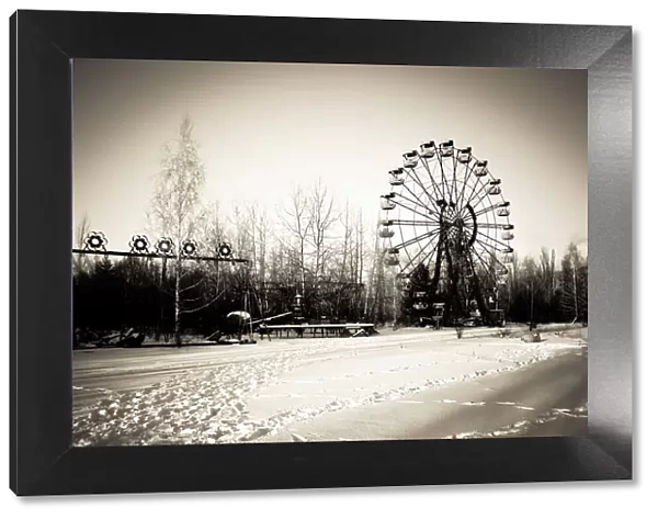 Abandoned amusement park in Pripyat  /  Chernobyl