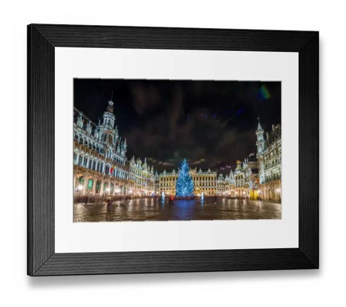Framed Print : Grand Place and town square, Brussels Framed Print : Grand Place and town square, Brussels
